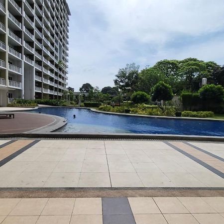 The Atherton- Spacious Modern Condo Unit In Paranaque Near The Airport, Makati, Bgc And Highways Paranaque City 외부 사진