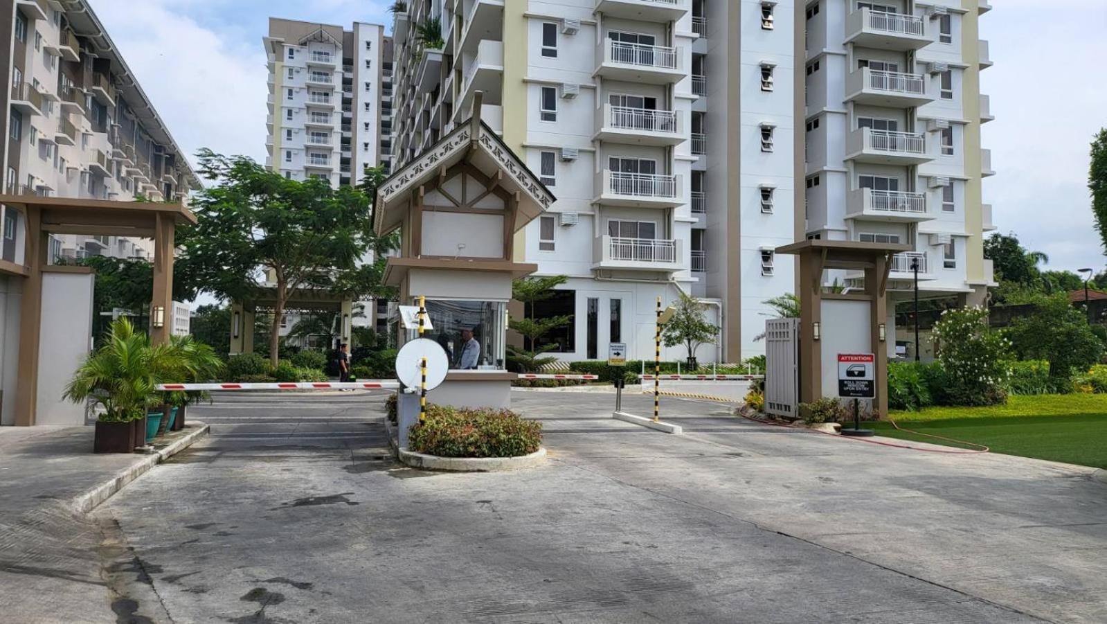 The Atherton- Spacious Modern Condo Unit In Paranaque Near The Airport, Makati, Bgc And Highways Paranaque City 외부 사진