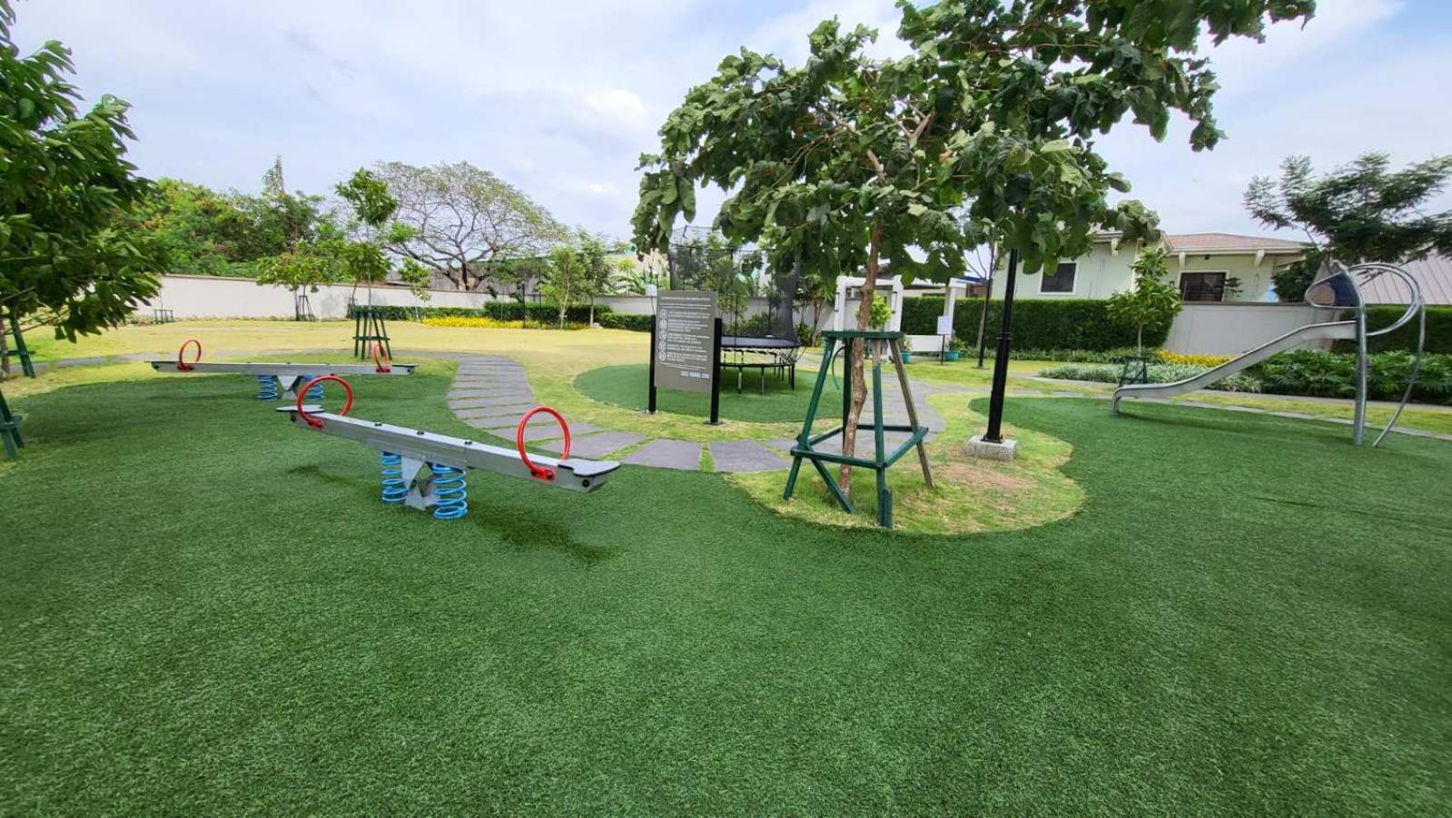 The Atherton- Spacious Modern Condo Unit In Paranaque Near The Airport, Makati, Bgc And Highways Paranaque City 외부 사진